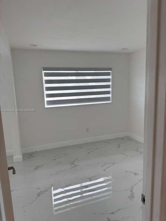 For Rent: $2,600 (2 beds, 1 baths, 2165 Square Feet)