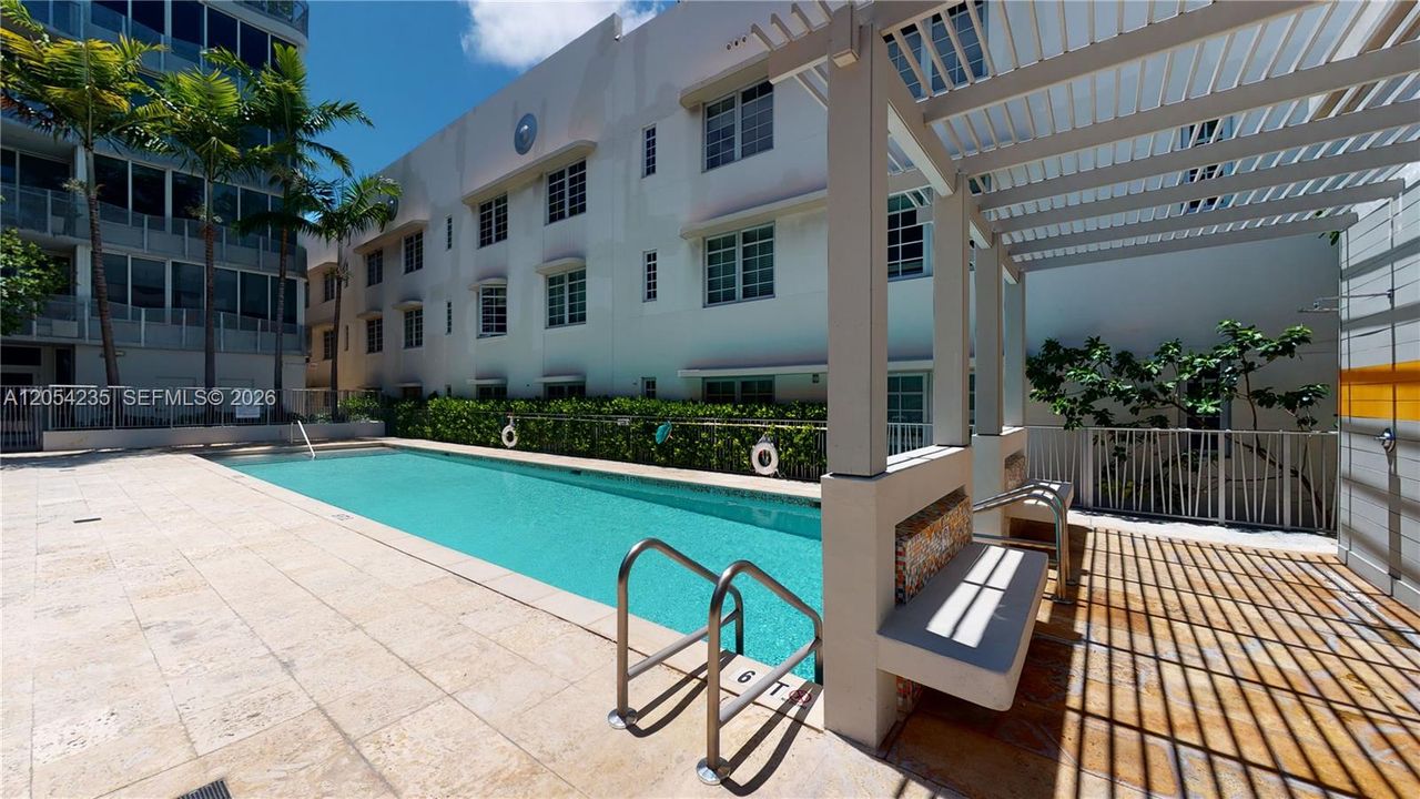 For Rent: $3,750 (1 beds, 1 baths, 791 Square Feet)