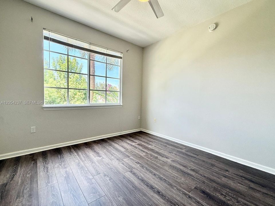 В аренду: $2,350 (1 спален, 1 ванн, 802 Квадратных фут)