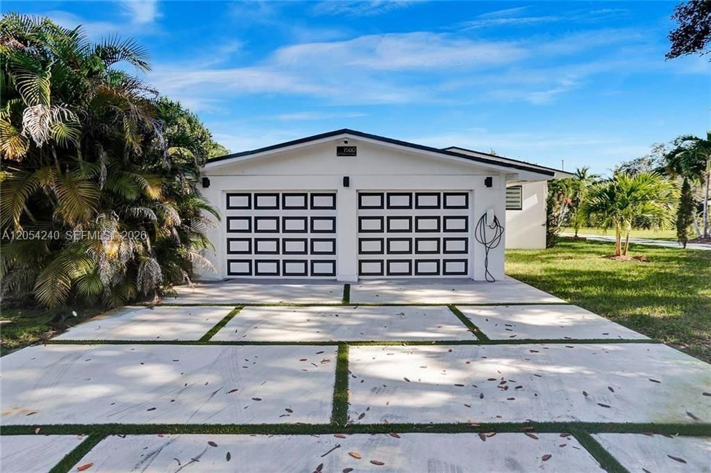 En Venta: $765,500 (3 camas, 2 baños, 1754 Pies cuadrados)