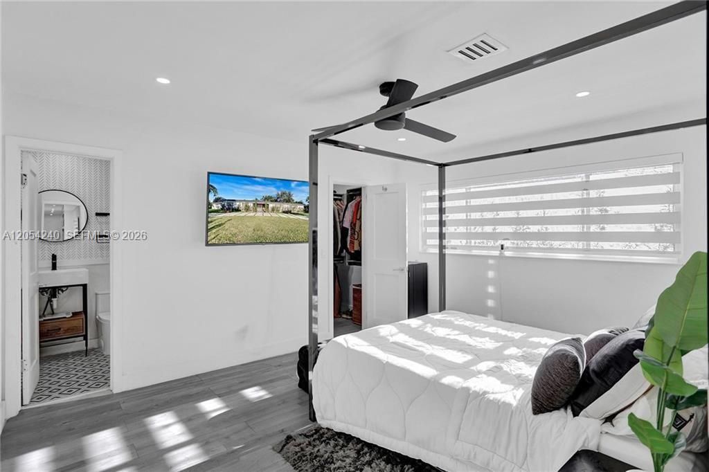 En Venta: $765,500 (3 camas, 2 baños, 1754 Pies cuadrados)