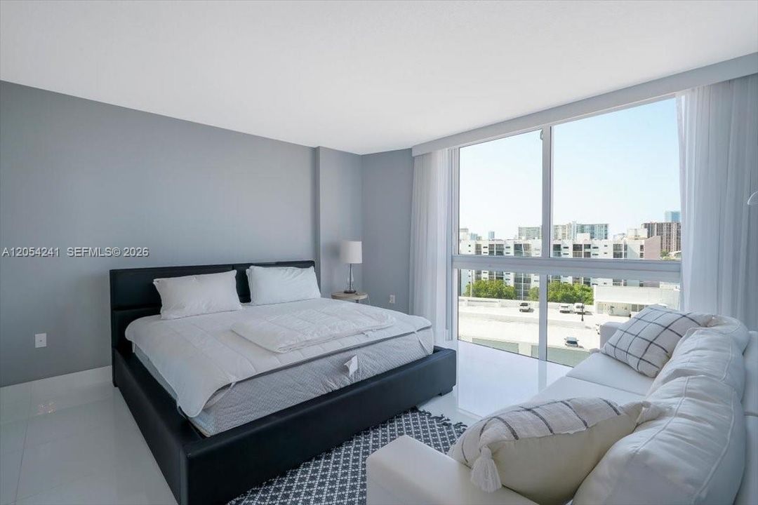 En Venta: $900,000 (3 camas, 2 baños, 1461 Pies cuadrados)