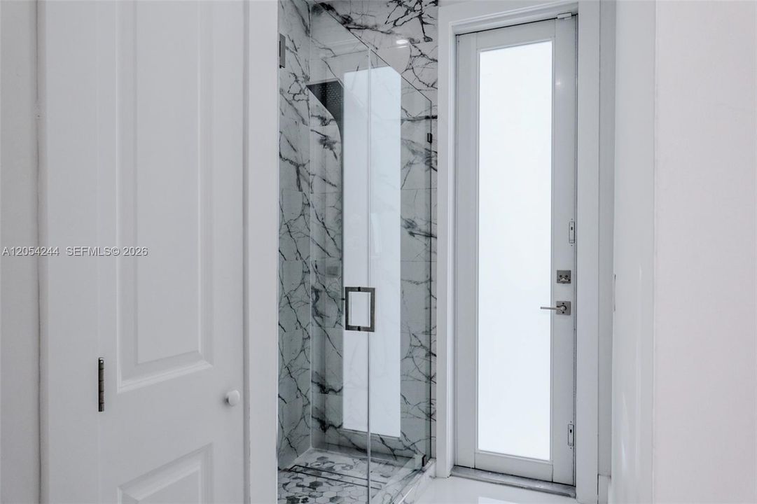 На продажу: $1,990,000 (5 спален, 4 ванн, 3184 Квадратных фут)