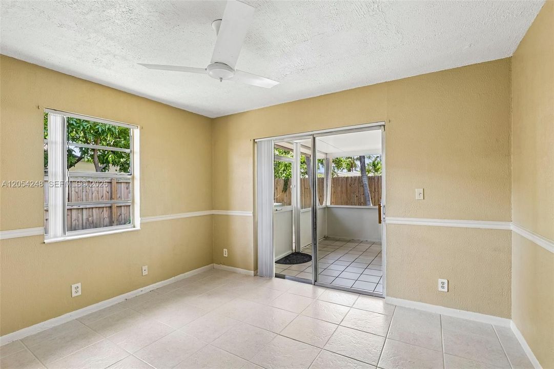 En Venta: $359,999 (2 camas, 2 baños, 1174 Pies cuadrados)