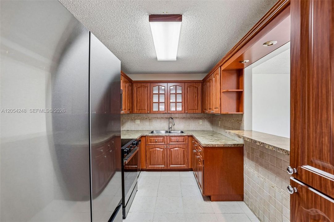 En Venta: $359,999 (2 camas, 2 baños, 1174 Pies cuadrados)