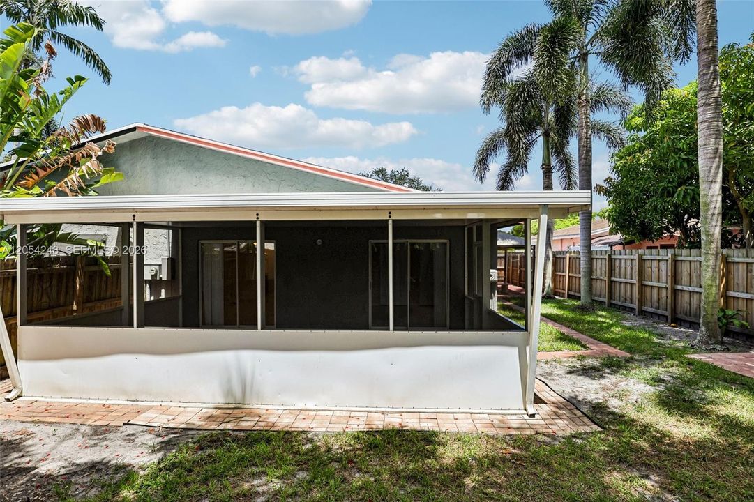 En Venta: $359,999 (2 camas, 2 baños, 1174 Pies cuadrados)
