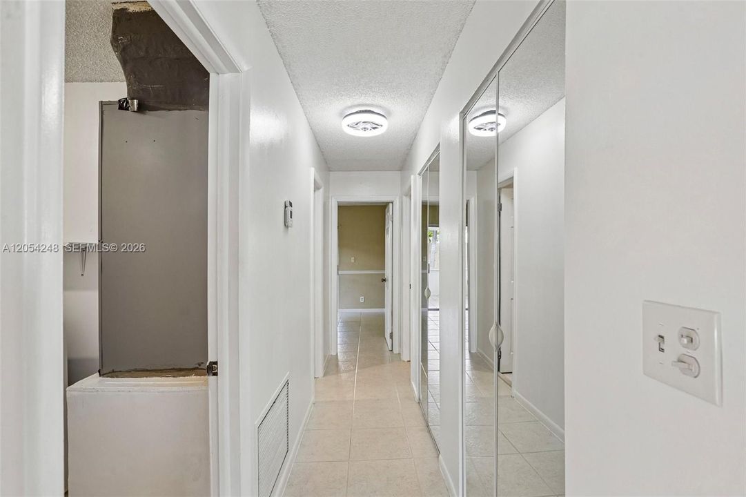En Venta: $359,999 (2 camas, 2 baños, 1174 Pies cuadrados)
