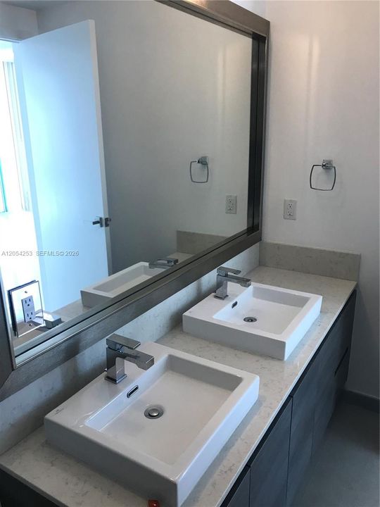 En Venta: $600,000 (1 camas, 1 baños, 748 Pies cuadrados)