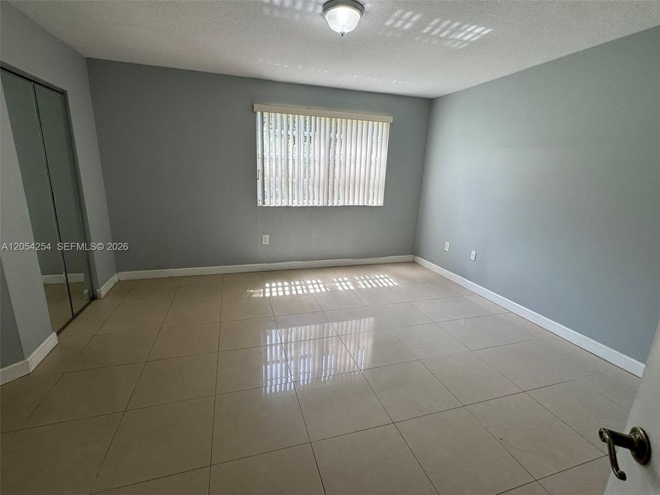 В аренду: $2,450 (2 спален, 2 ванн, 1126 Квадратных фут)
