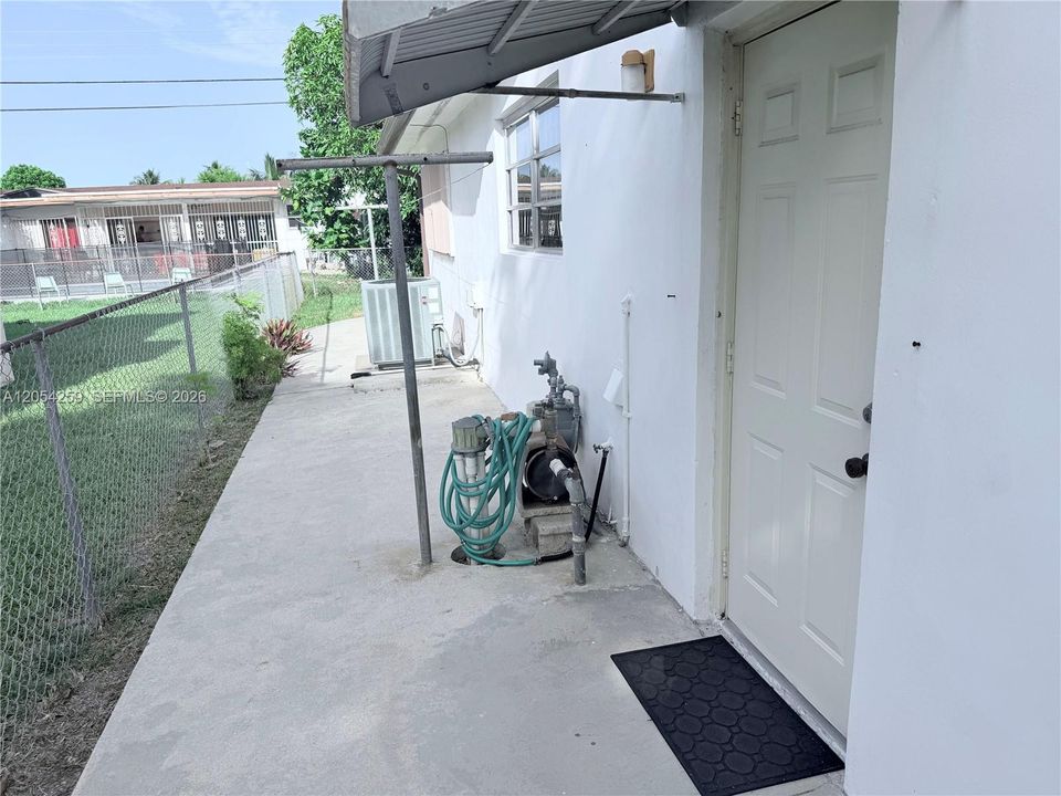 На продажу: $555,000 (3 спален, 2 ванн, 1666 Квадратных фут)