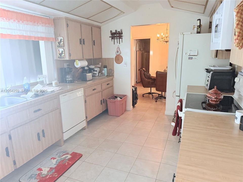 На продажу: $555,000 (3 спален, 2 ванн, 1666 Квадратных фут)