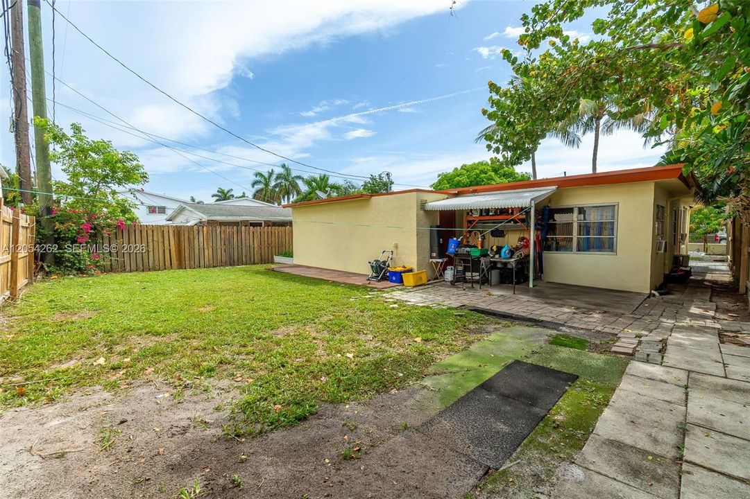 En Venta: $449,000 (0 camas, 0 baños, 1258 Pies cuadrados)