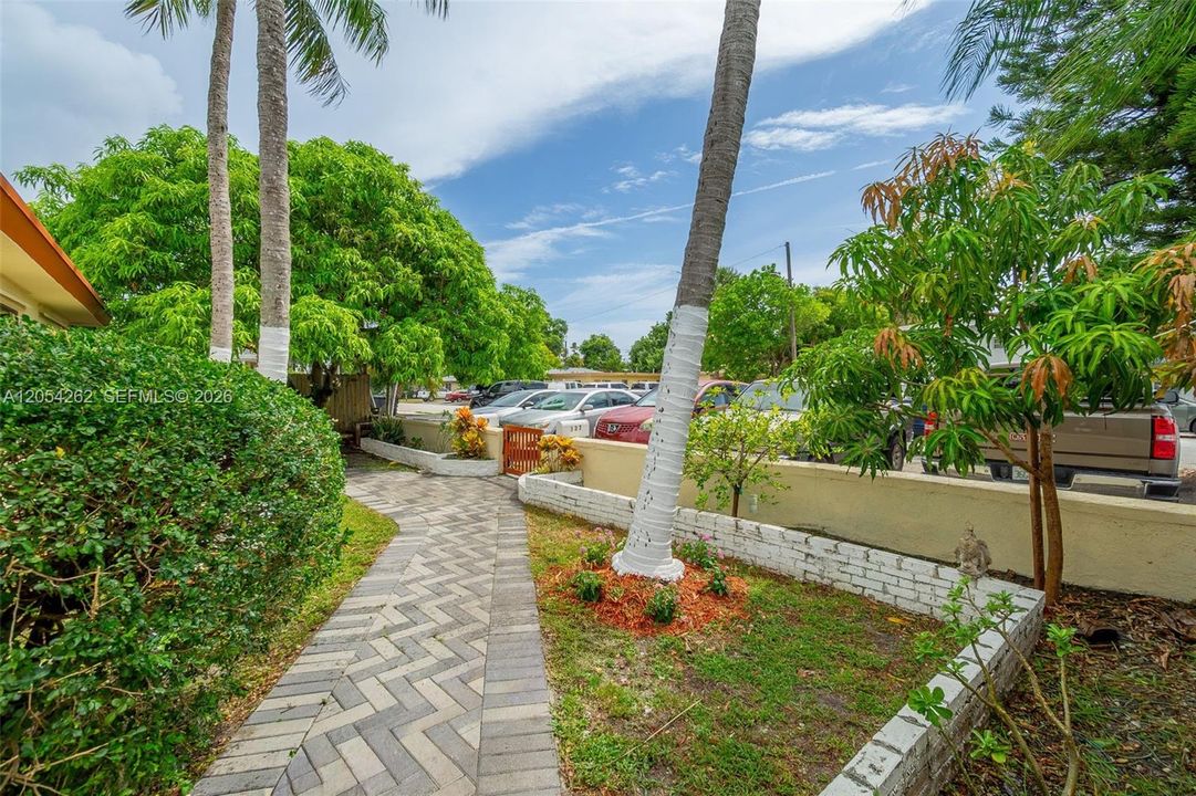 En Venta: $449,000 (0 camas, 0 baños, 1258 Pies cuadrados)