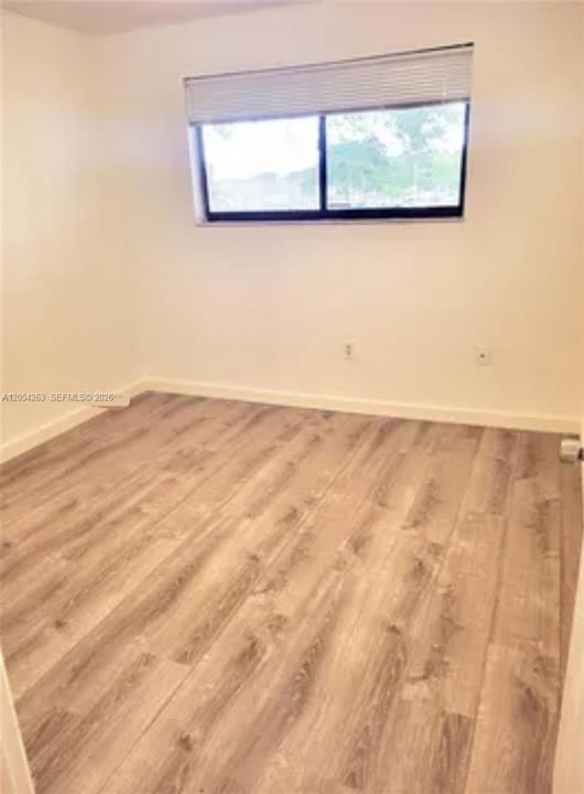 For Rent: $2,000 (2 beds, 2 baths, 890 Square Feet)
