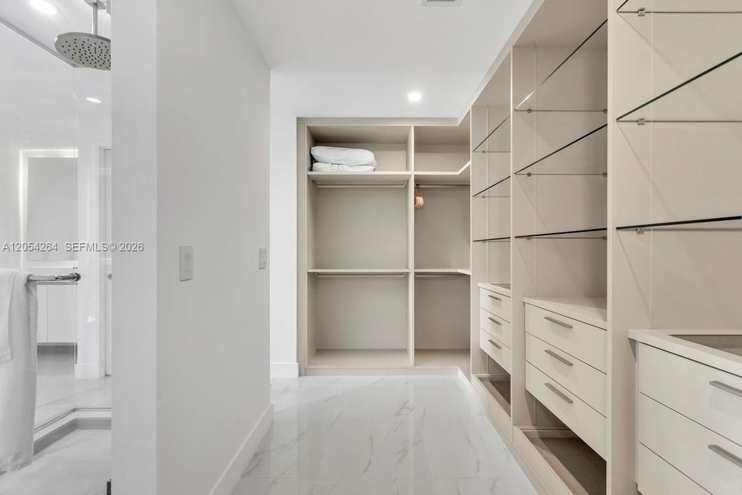 En Renta: $26,800 (4 camas, 5 baños, 2911 Pies cuadrados)