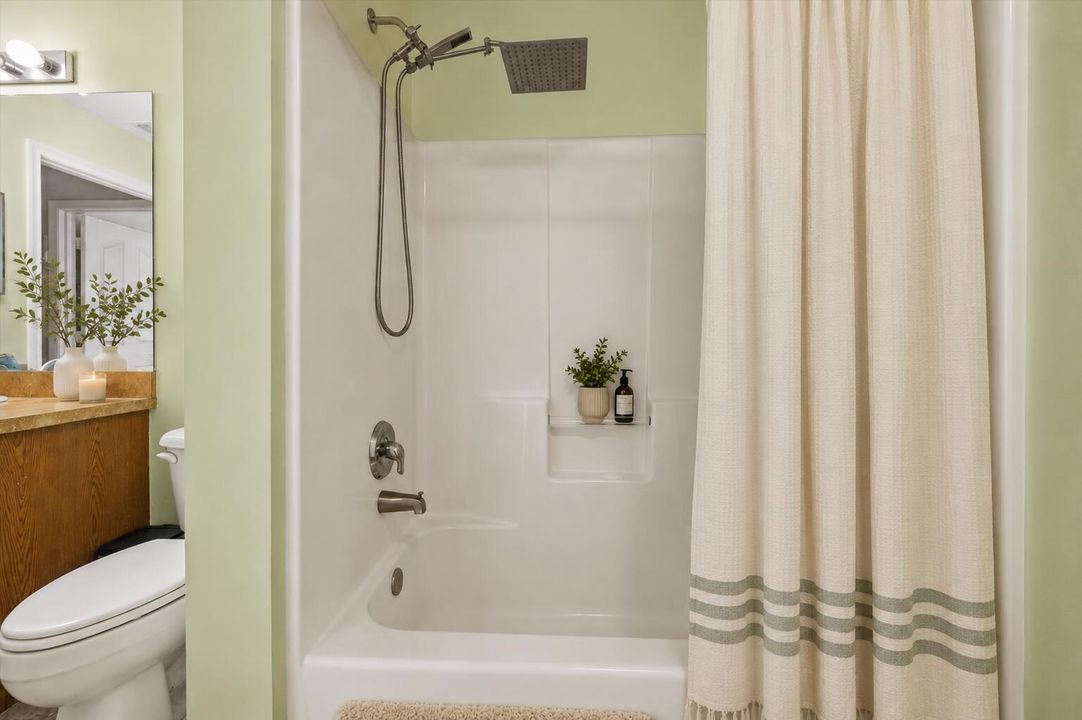 Guest Shower