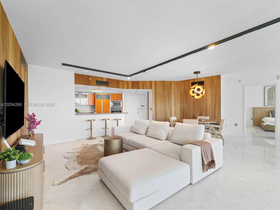 В аренду: $17,900 (2 спален, 2 ванн, 1600 Квадратных фут)