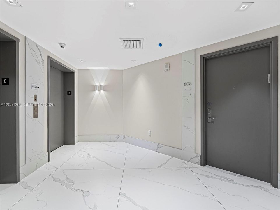 В аренду: $17,900 (2 спален, 2 ванн, 1600 Квадратных фут)