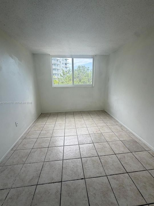 En Venta: $165,000 (2 camas, 2 baños, 1050 Pies cuadrados)