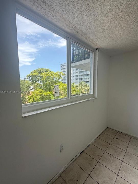 En Venta: $165,000 (2 camas, 2 baños, 1050 Pies cuadrados)
