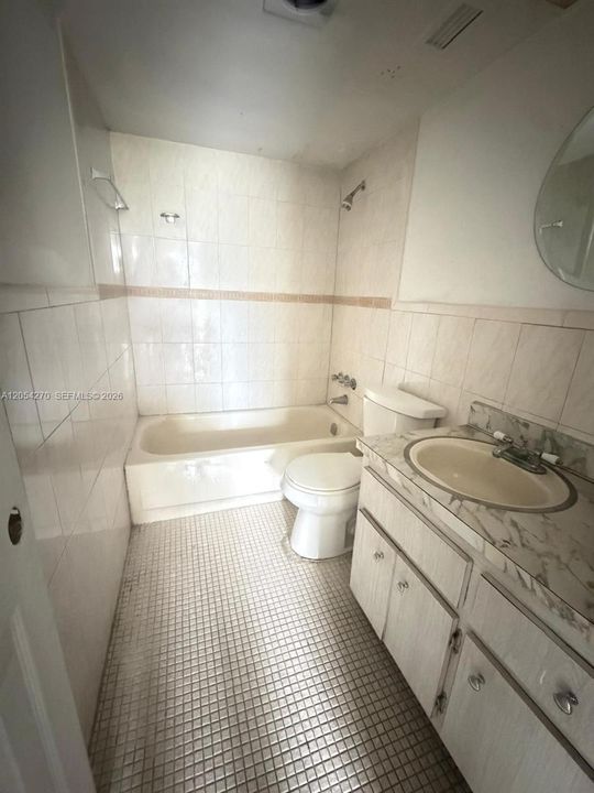En Venta: $165,000 (2 camas, 2 baños, 1050 Pies cuadrados)