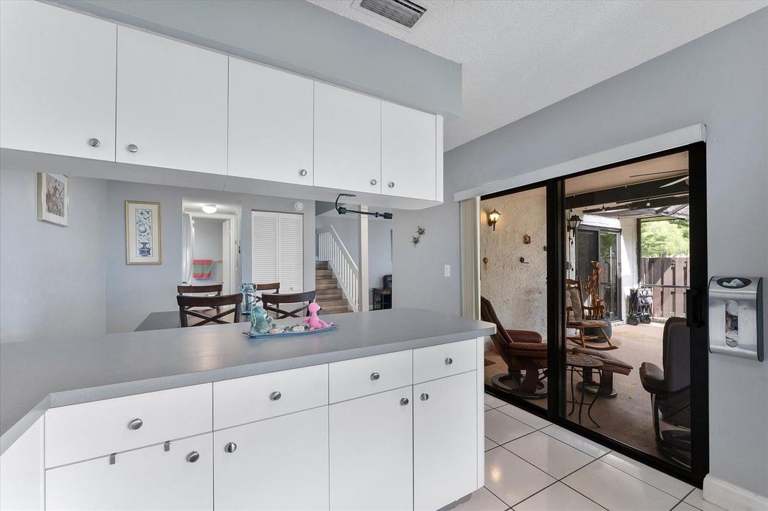 15-2562 NW 99th_015