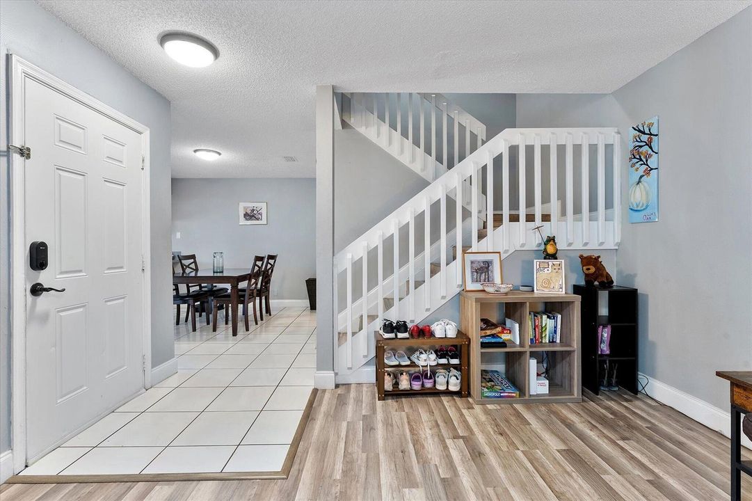 09-2562 NW 99th_009