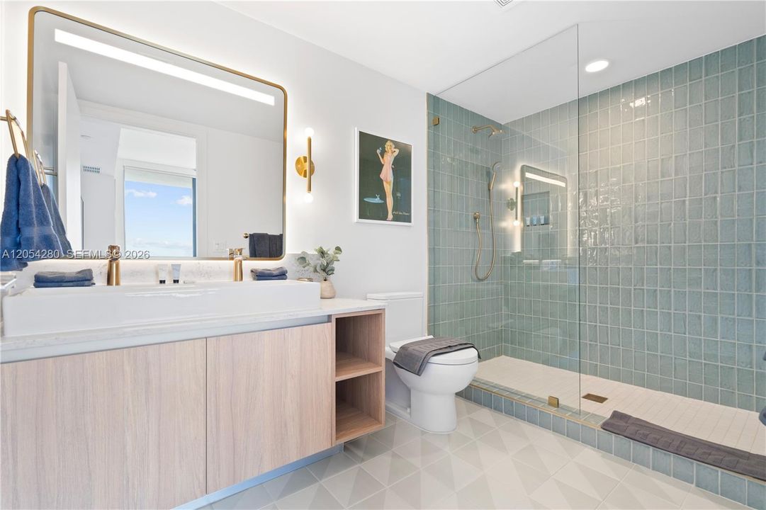 For Sale: $1,225,000 (3 beds, 2 baths, 1246 Square Feet)