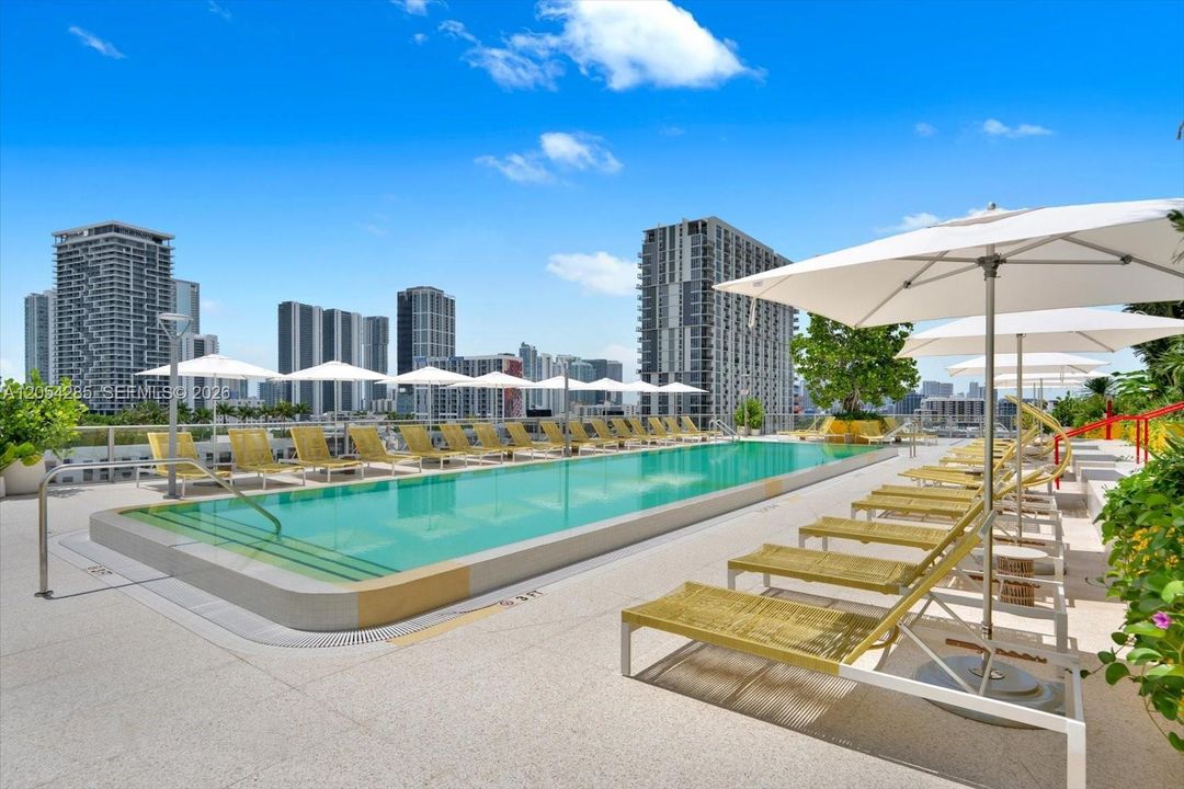 En Venta: $878,900 (1 camas, 1 baños, 598 Pies cuadrados)
