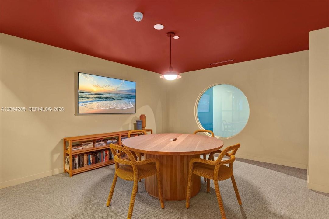 En Venta: $878,900 (1 camas, 1 baños, 598 Pies cuadrados)