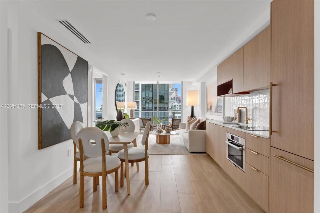 En Venta: $878,900 (1 camas, 1 baños, 598 Pies cuadrados)