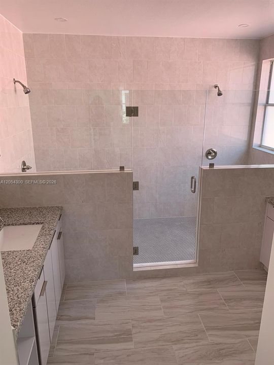 В аренду: $3,700 (3 спален, 2 ванн, 2250 Квадратных фут)