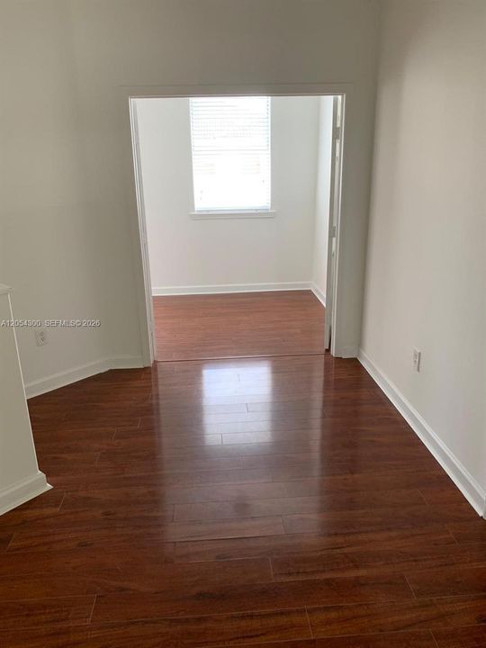 В аренду: $3,700 (3 спален, 2 ванн, 2250 Квадратных фут)