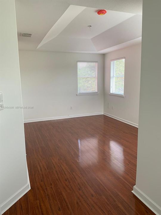 В аренду: $3,700 (3 спален, 2 ванн, 2250 Квадратных фут)
