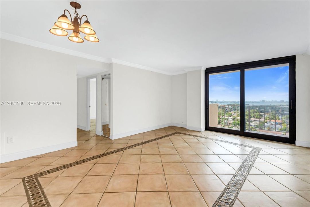 Living/Dining Room