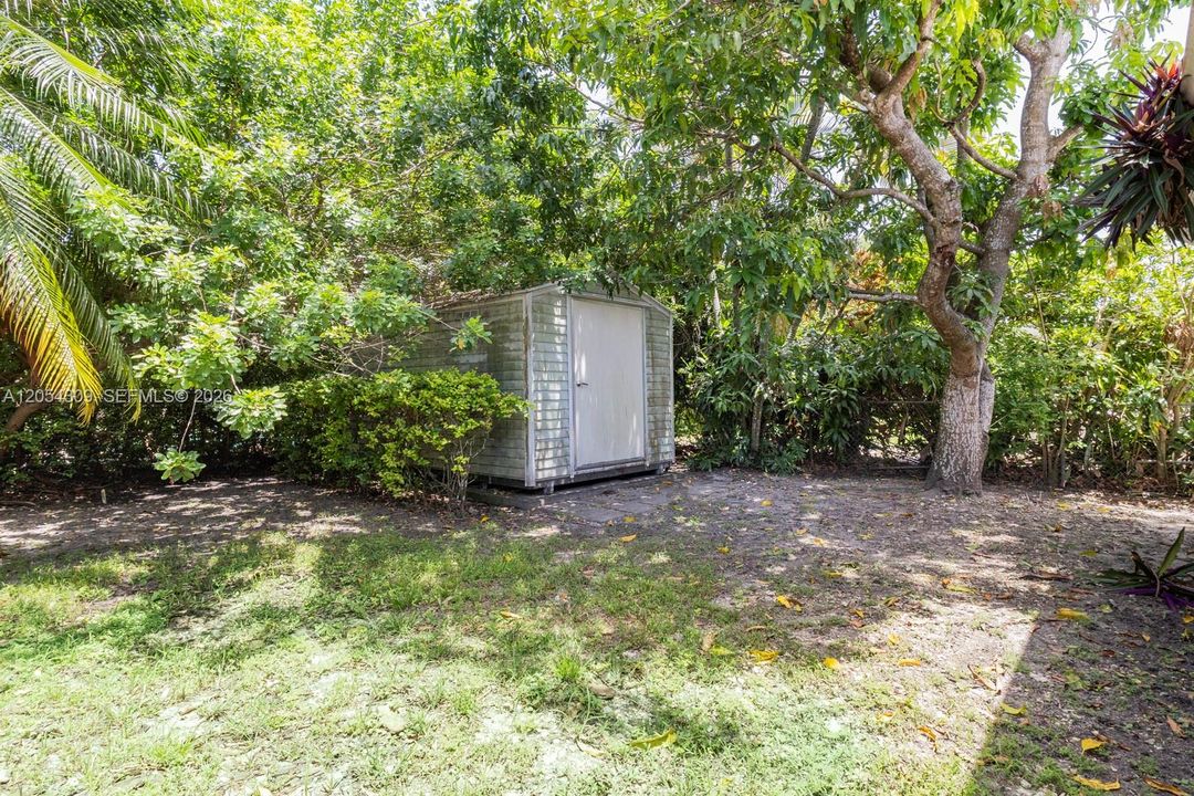For Rent: $5,000 (3 beds, 2 baths, 1286 Square Feet)