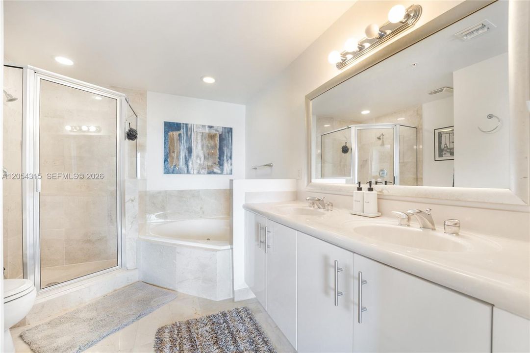 В аренду: $3,499 (2 спален, 2 ванн, 1251 Квадратных фут)