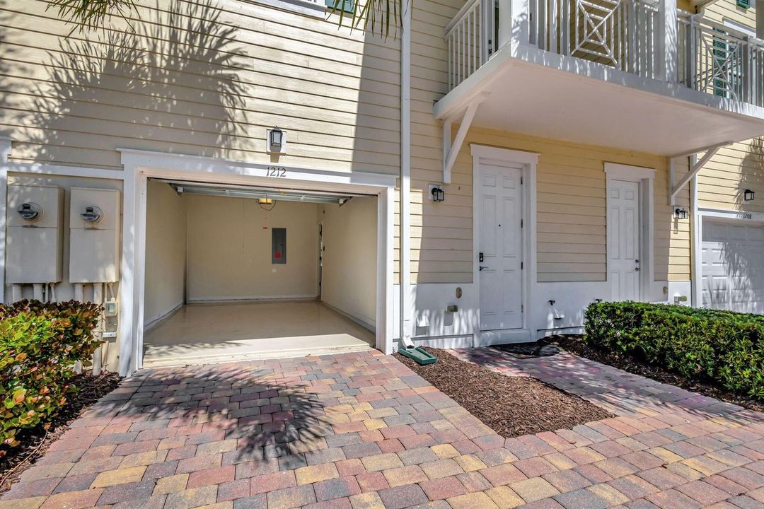 Driveway - 1 Car Garage