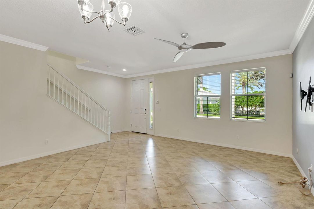 Living Room - Entrance
