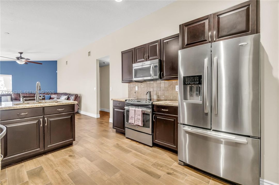 For Sale: $735,000 (3 beds, 2 baths, 1753 Square Feet)