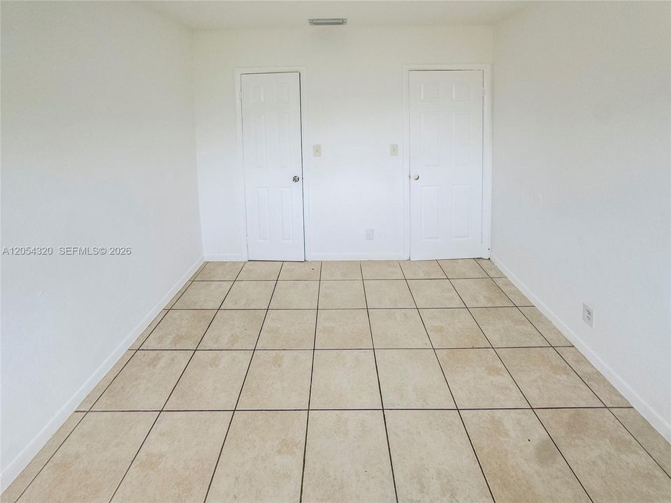 En Renta: $1,600 (2 camas, 1 baños, 750 Pies cuadrados)