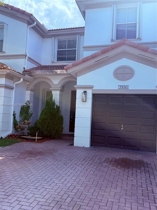 For Sale: $679,900 (3 beds, 2 baths, 1531 Square Feet)