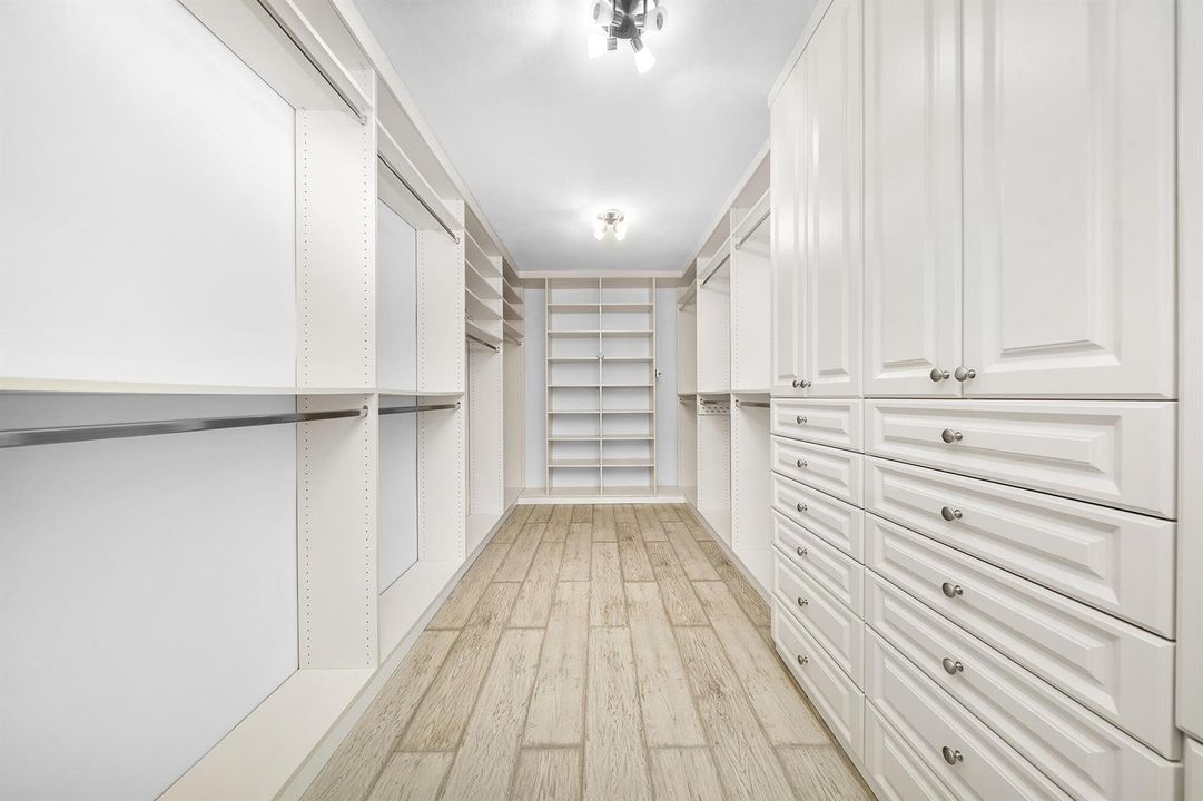Walk In Closet