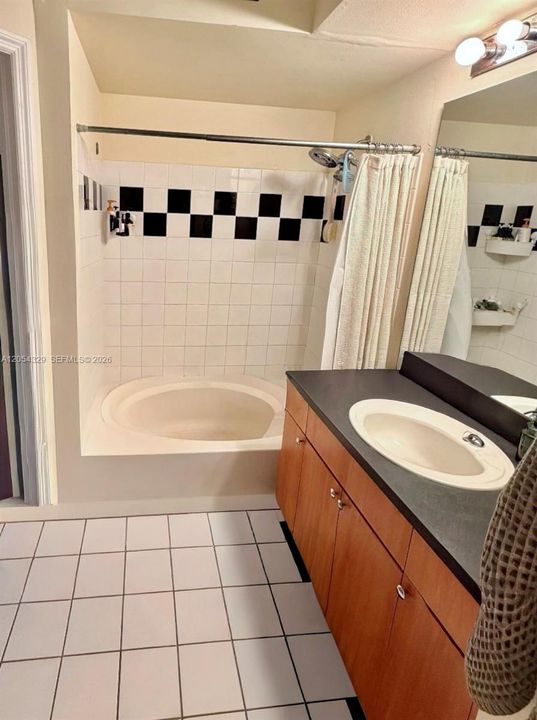 En Renta: $3,200 (1 camas, 1 baños, 806 Pies cuadrados)