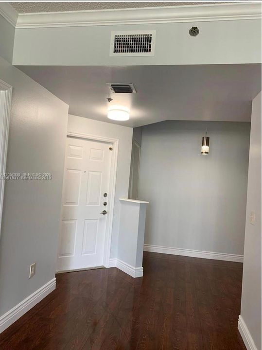 В аренду: $3,500 (3 спален, 2 ванн, 1320 Квадратных фут)