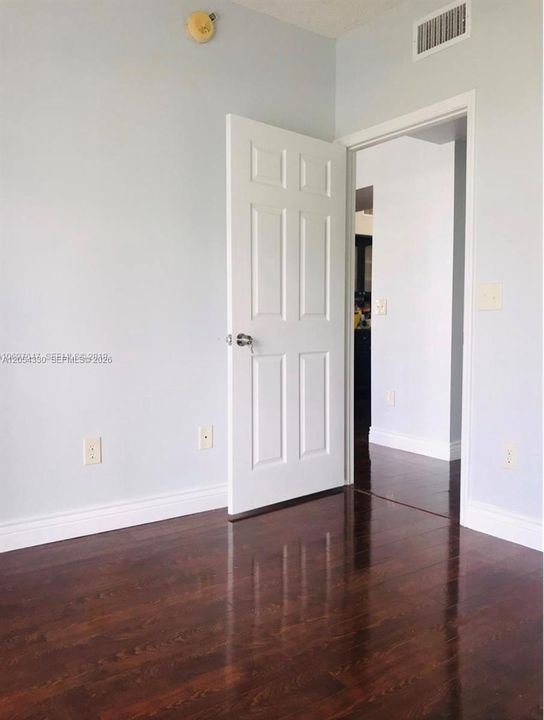 В аренду: $3,500 (3 спален, 2 ванн, 1320 Квадратных фут)