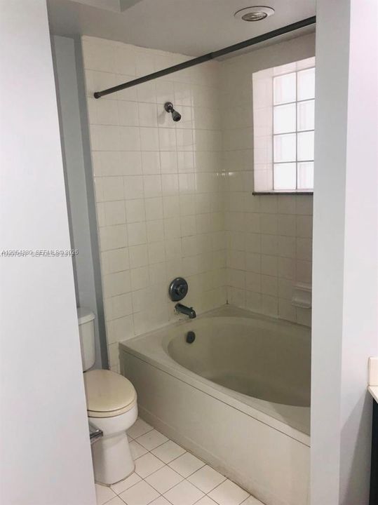 В аренду: $3,500 (3 спален, 2 ванн, 1320 Квадратных фут)
