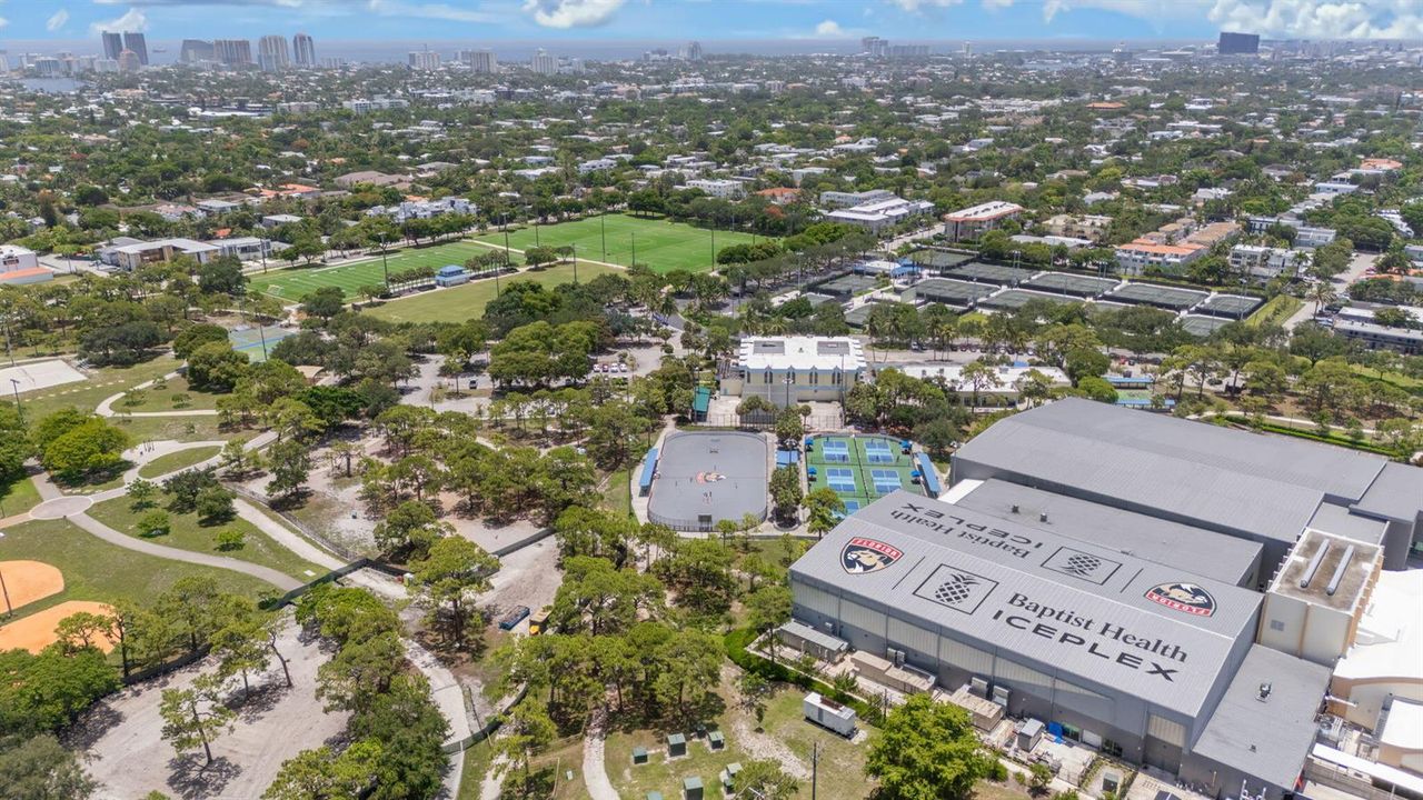 50-web-or-mls-622 NE 10th Ave Fort Laude