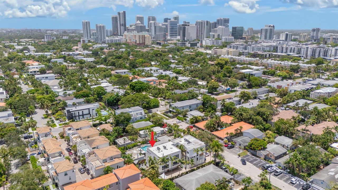 44-web-or-mls-622 NE 10th Ave Fort Laude