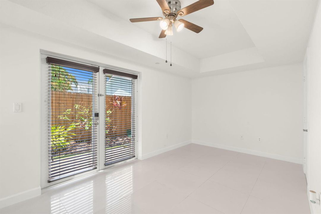 11-web-or-mls-622 NE 10th Ave Fort Laude